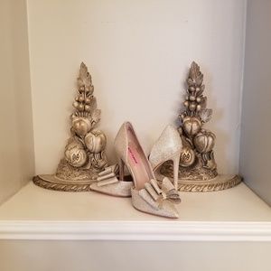 Betsy Johnson pumps